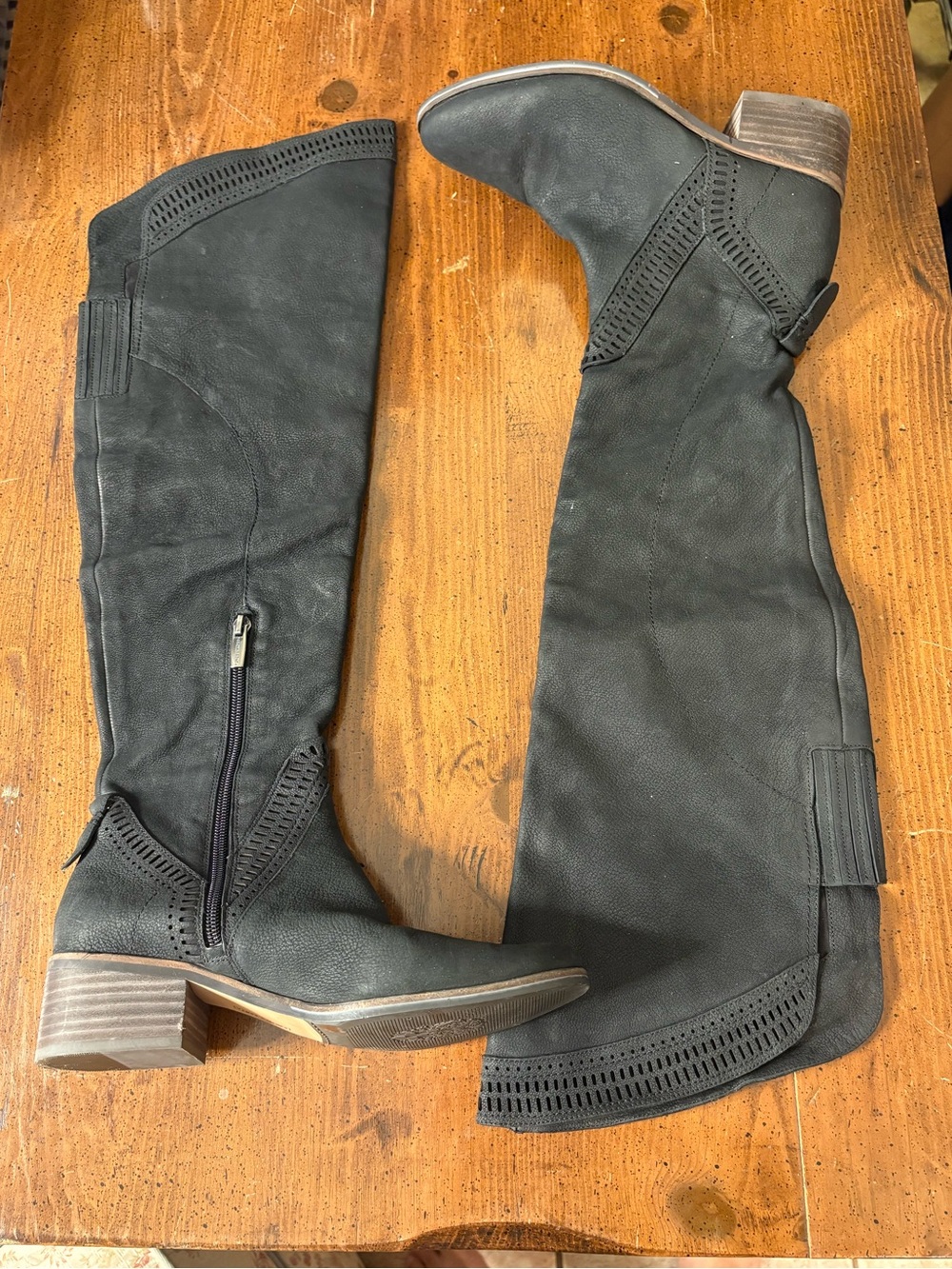 Vince Camuto “Karinda” Over-The-Knee Boot 7.5 Women’s